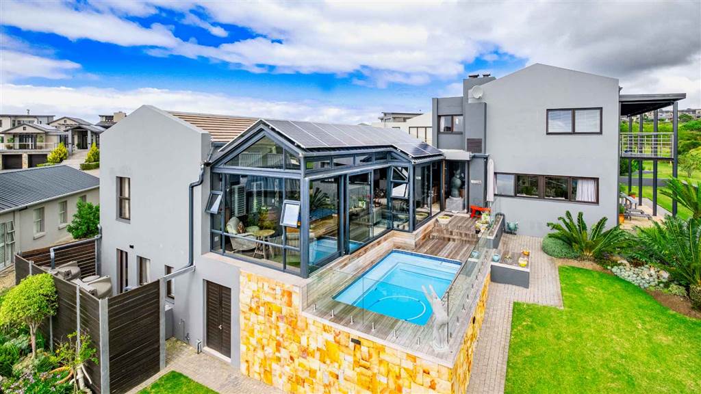 5 Bedroom House 5 Bedroom House