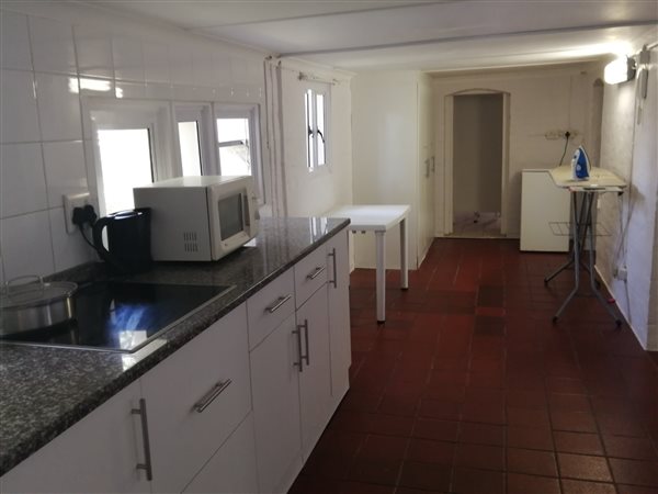 1 Bedroom Flat 1 Bedroom Flat