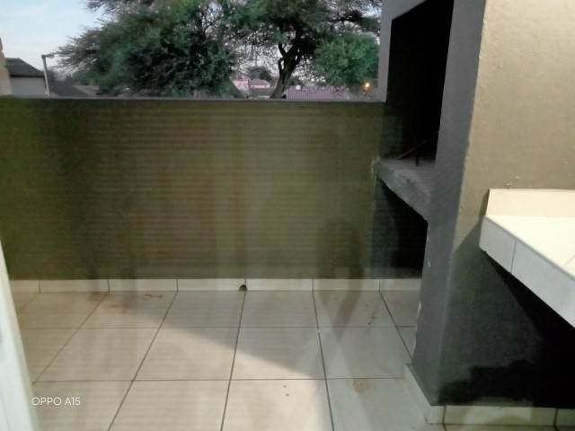3 Bed Apartment in Waterval East photo number 12