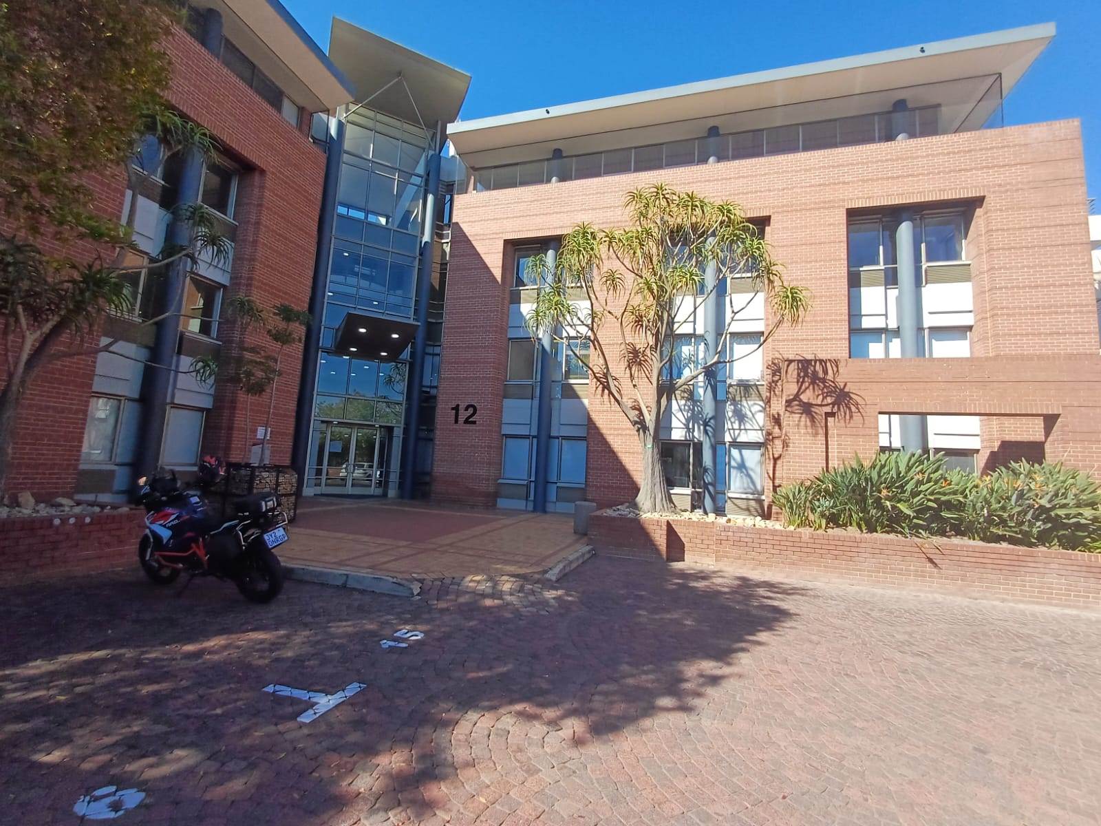 601.9  m² Commercial space in Woodmead photo number 3