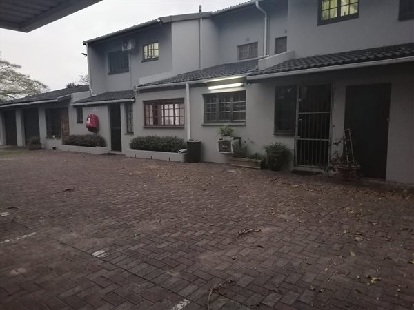 3 Bedroom Duplex 3 Bedroom Duplex