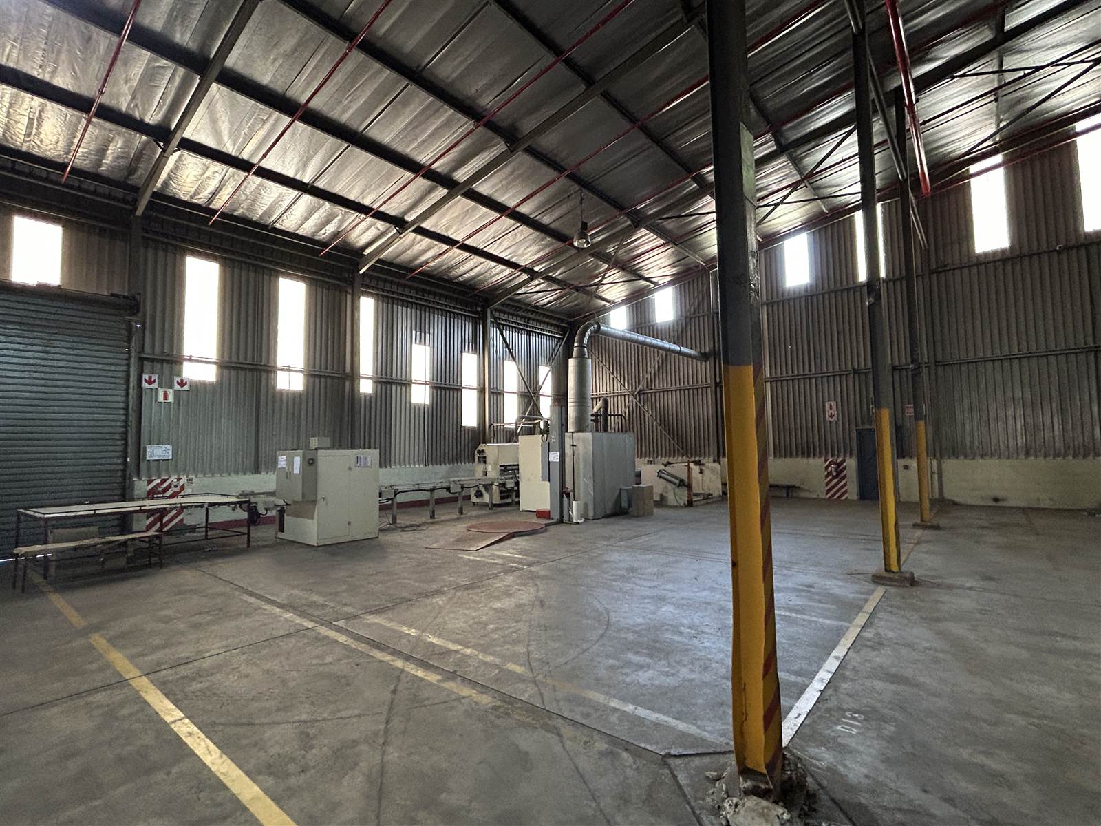 871  m² Industrial space in Shakas Head photo number 2