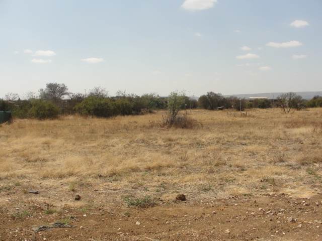 770 m² Land available in Six Fountains Estate photo number 27