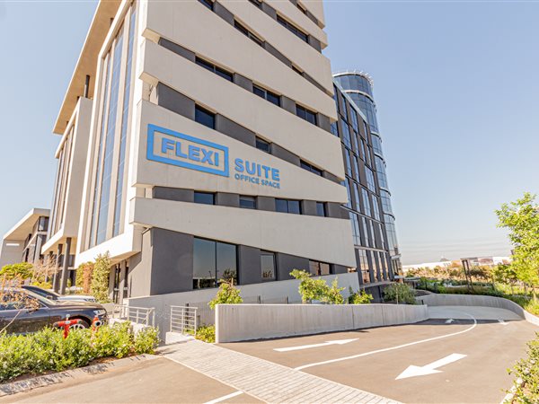 579 m² Commercial space 579 m² Commercial space