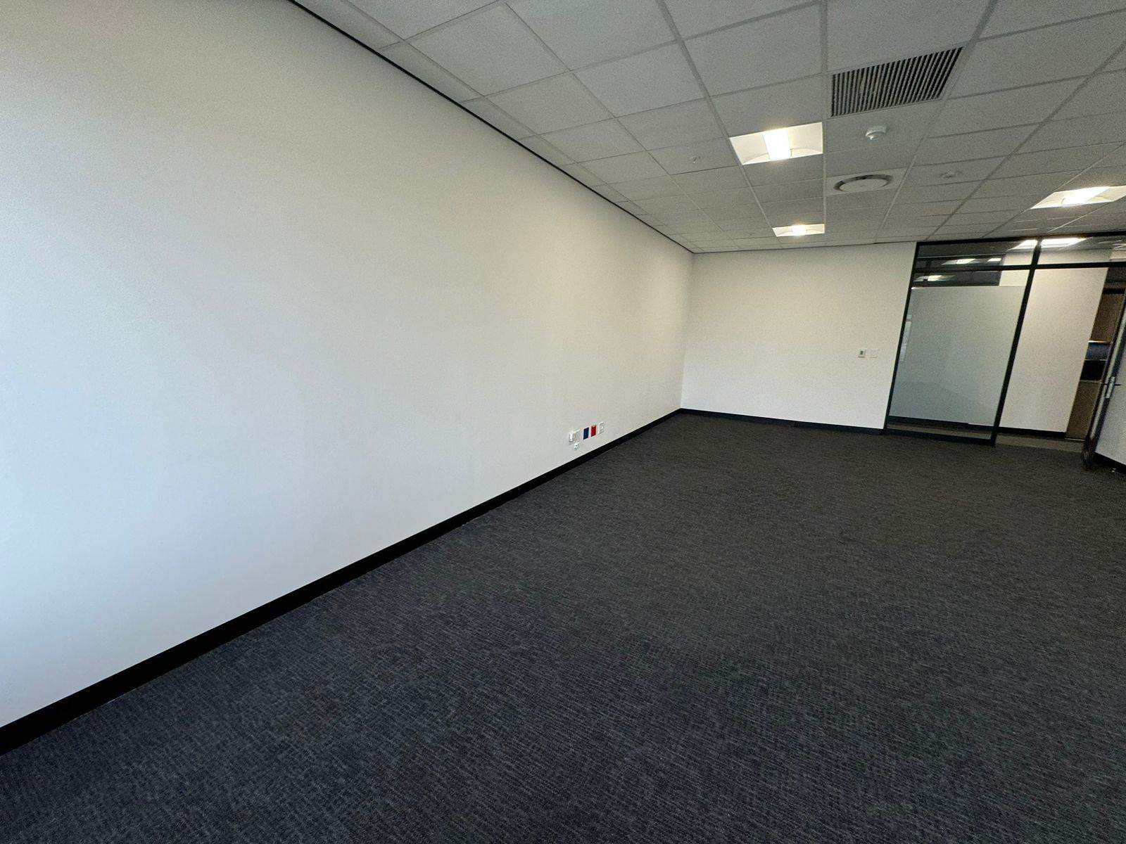 72  m² Commercial space in Sandown photo number 21