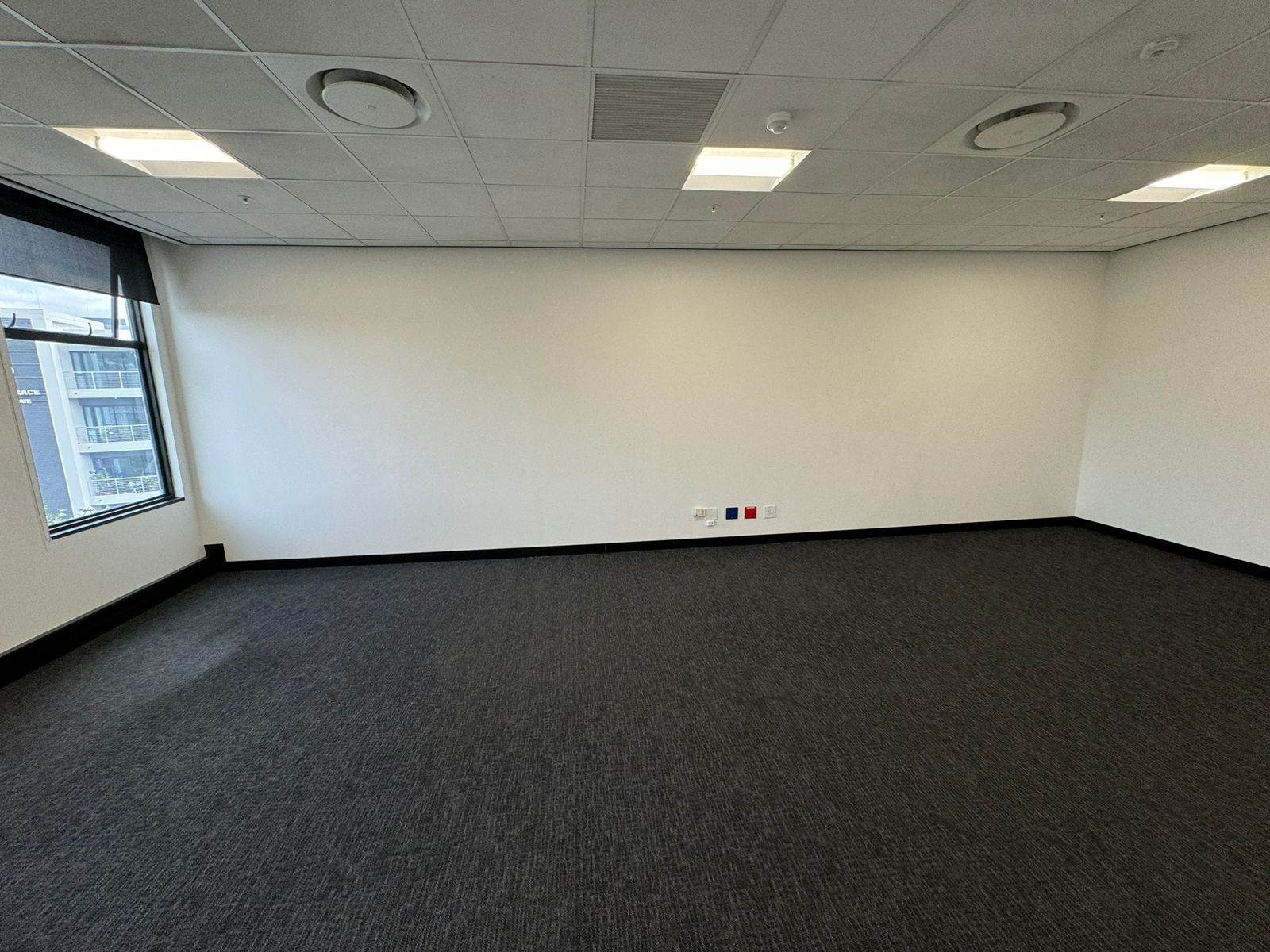 72  m² Commercial space in Sandown photo number 27