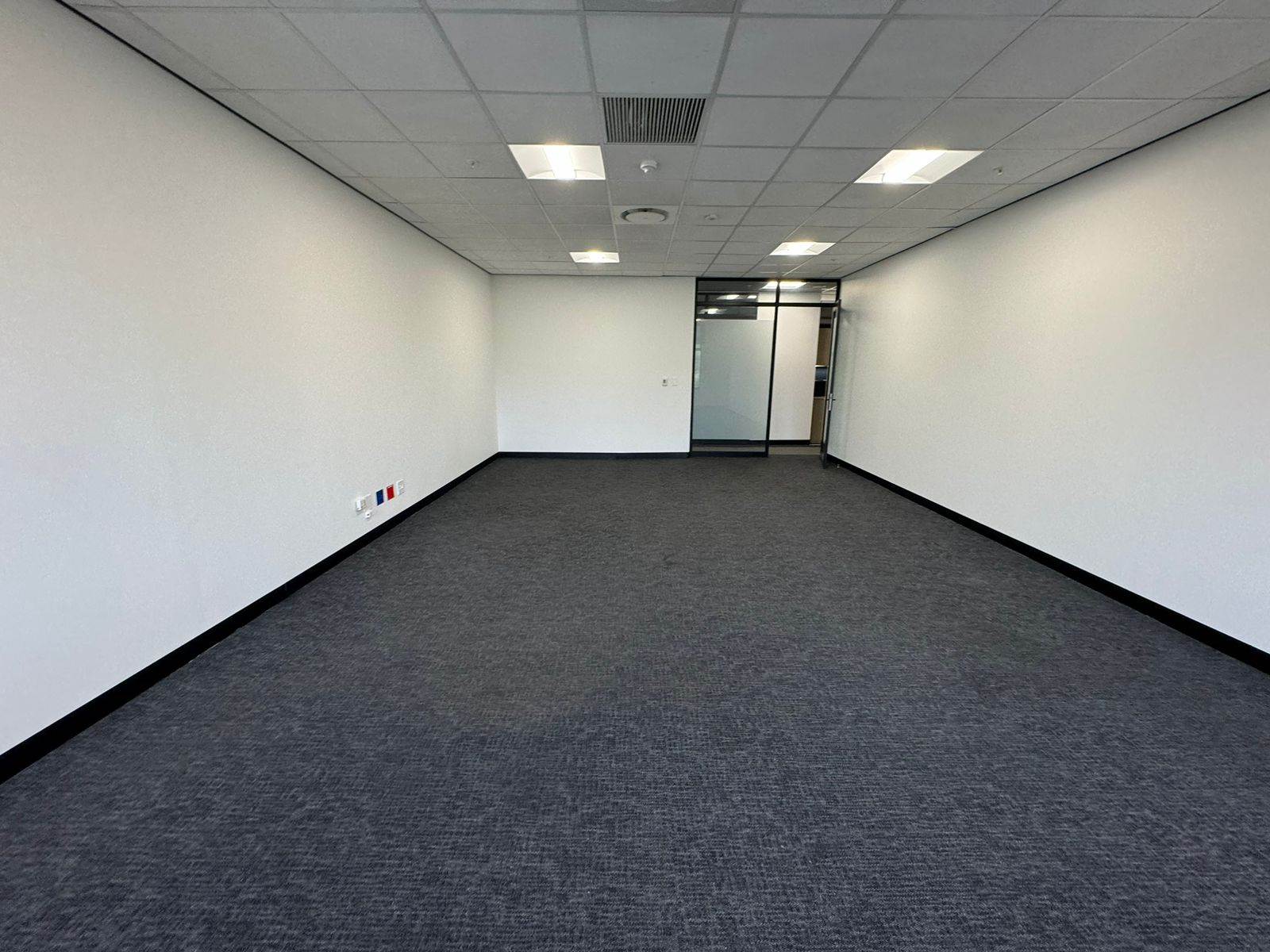 72  m² Commercial space in Sandown photo number 19