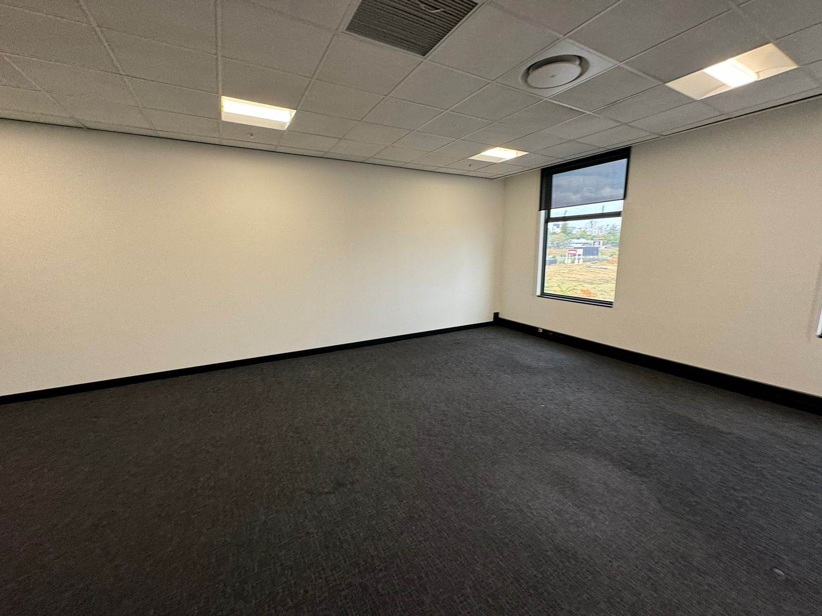 72  m² Commercial space in Sandown photo number 17