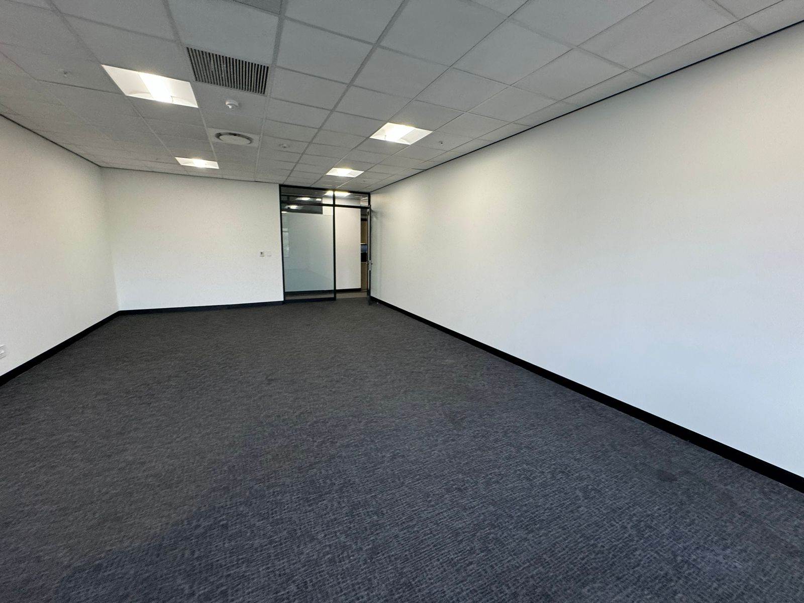 72  m² Commercial space in Sandown photo number 23