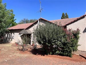 4 Bed House in Golf Park