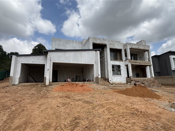 4 Bedroom House 4 Bedroom House