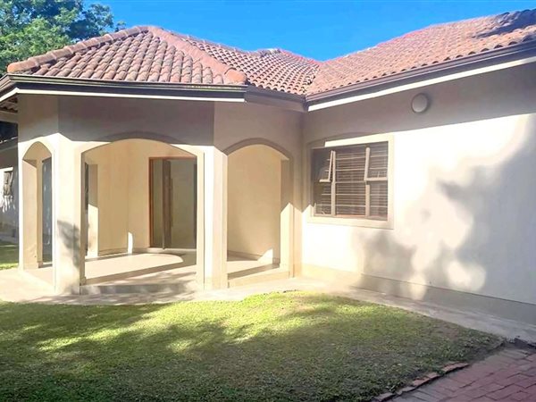 4 Bed House in Atholl Heights