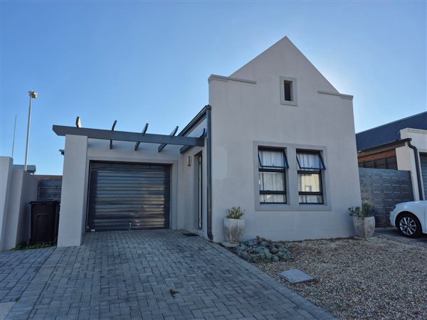 2 Bedroom House 2 Bedroom House