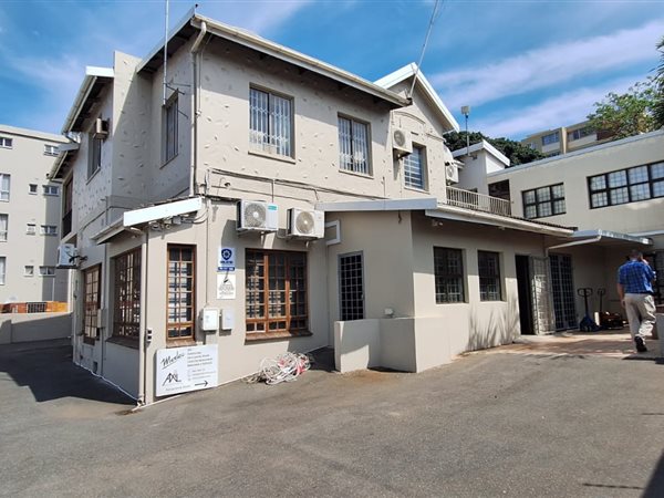 567.599975585938  m² Commercial space in Bulwer
