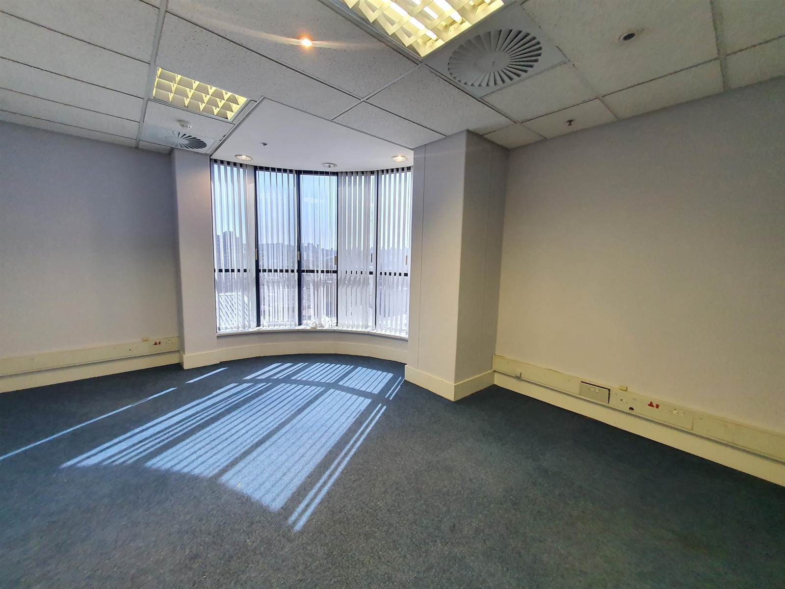 88  m² Office Space in Durban CBD photo number 6
