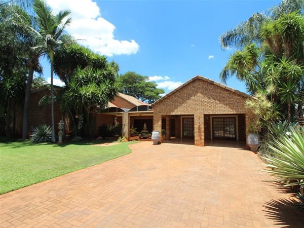 6 Bed House in Mookgophong (Naboomspruit)