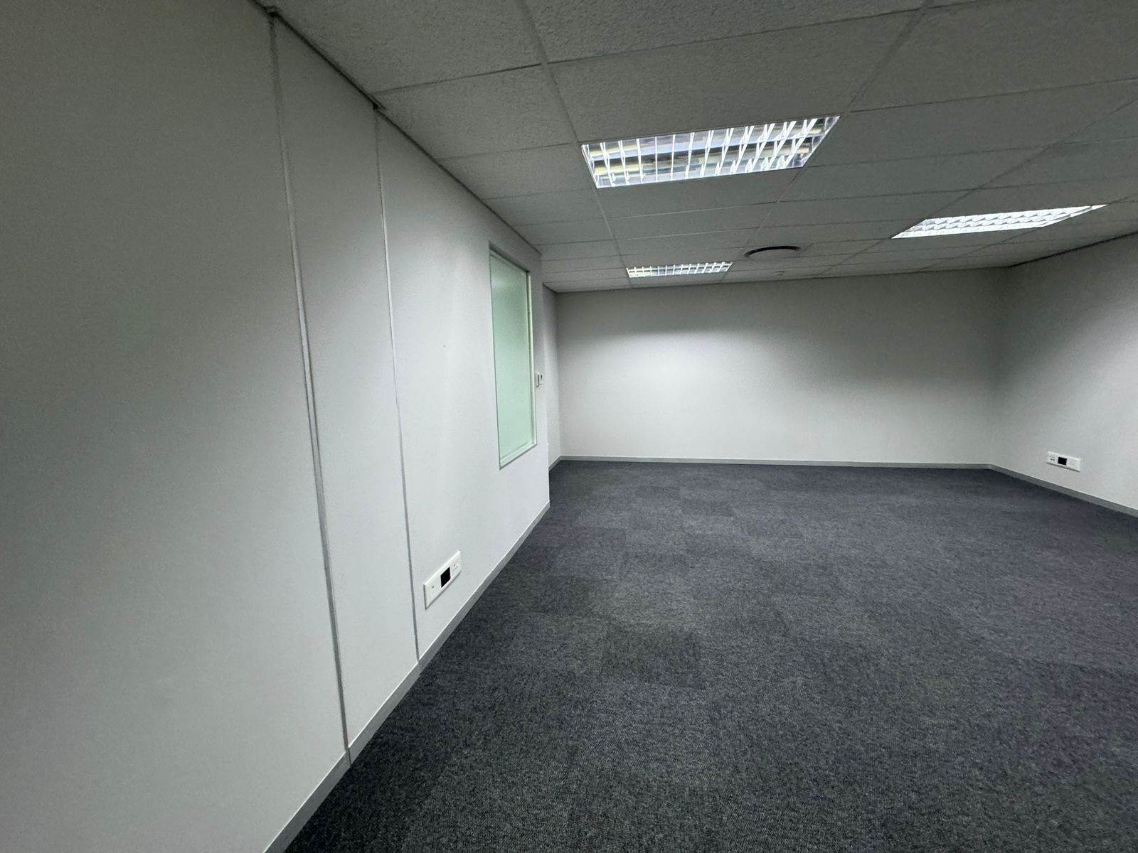 70  m² Commercial space in Sandown photo number 11
