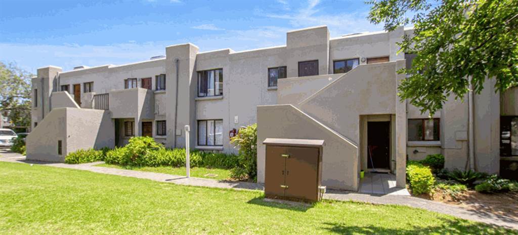 2 Bed Apartment in Bloubosrand photo number 1