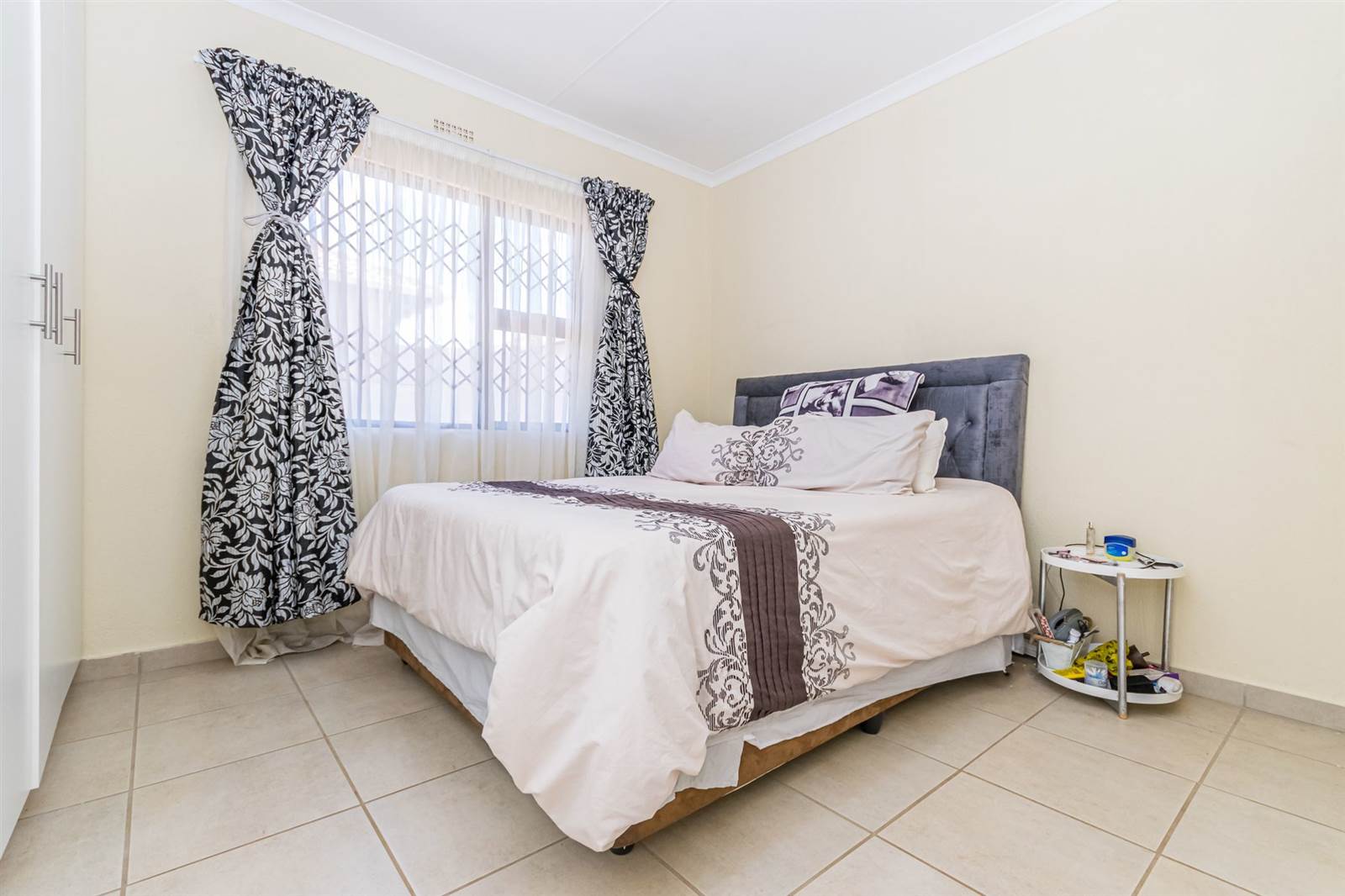 3 Bed House in Azaadville photo number 11