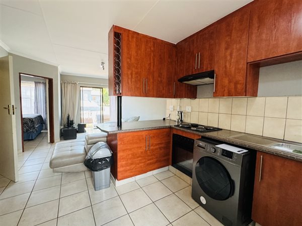2 Bed Townhouse in Pollak Park