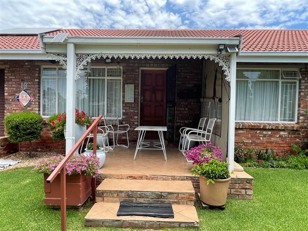 2 Bed Townhouse in Vredefort Dome