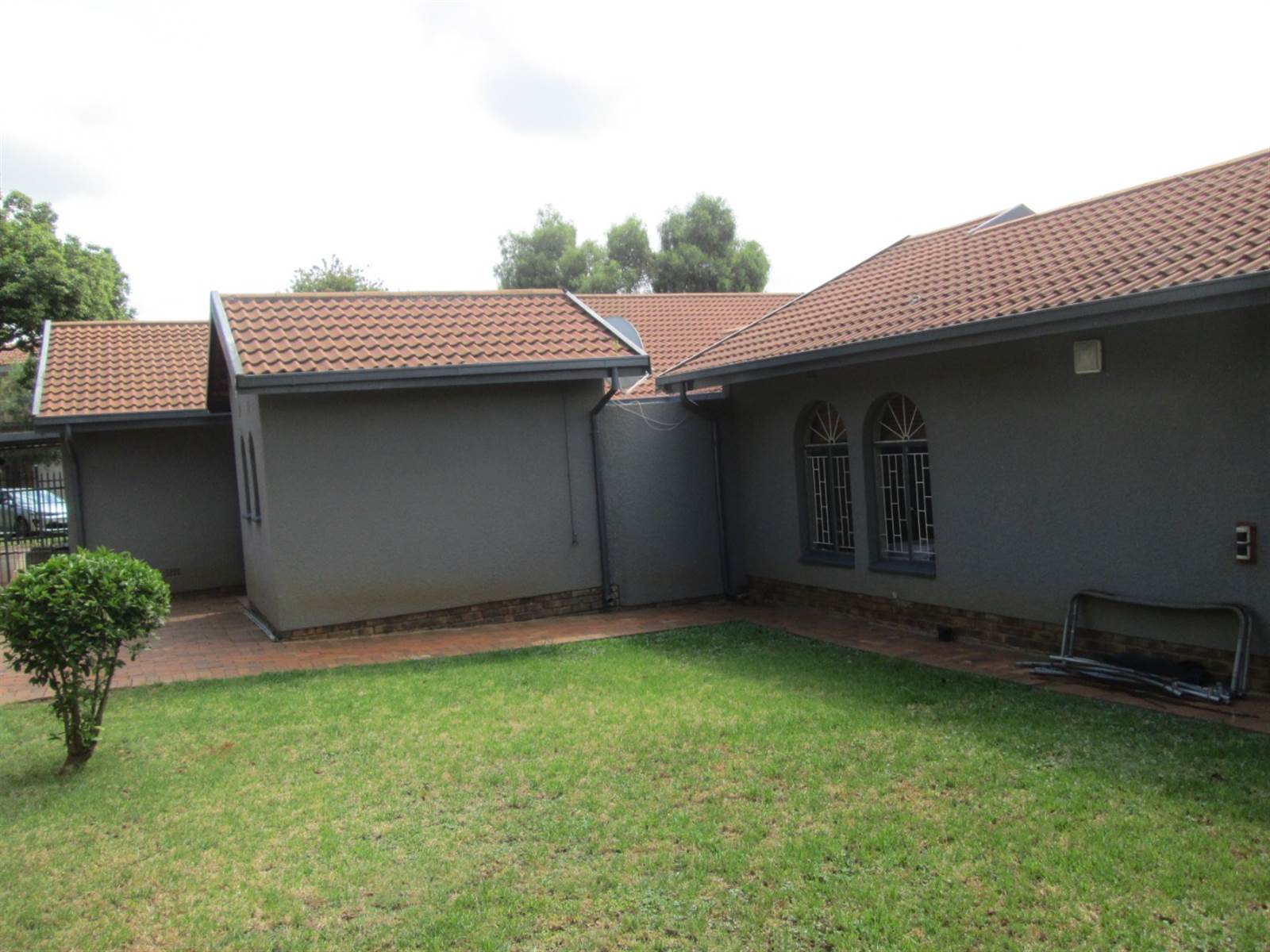 4 Bed House in Glenvista photo number 14