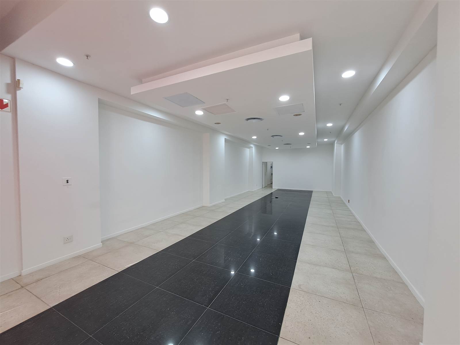 98  m² Retail Space in Melrose Arch photo number 2