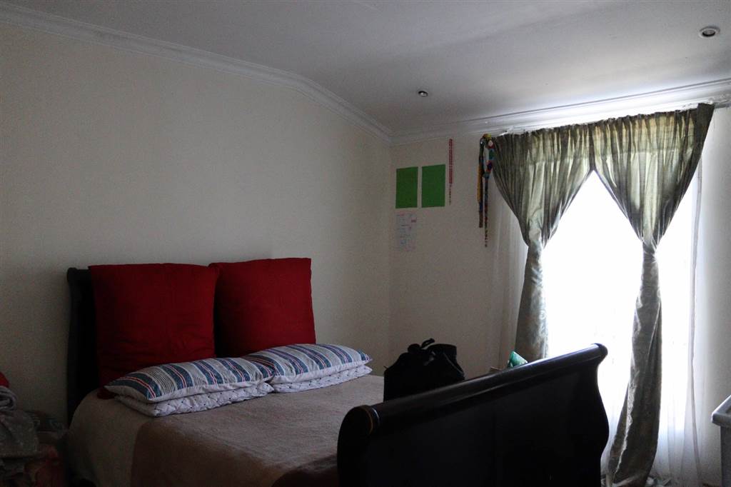 3 Bed House in Nyanga photo number 7