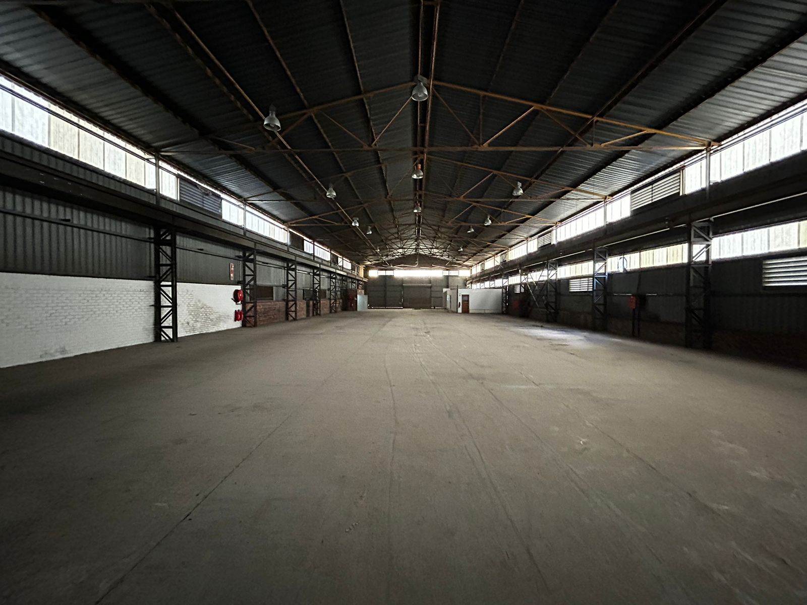 1150  m² Industrial space in Wynberg photo number 8