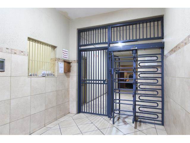 1 Bed Apartment in Pretoria Central photo number 8
