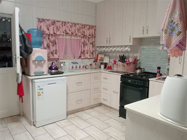 3 Bed House in Richem