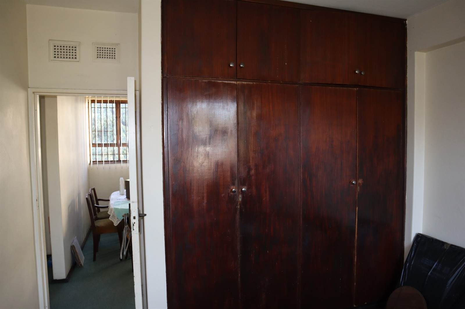 2 Bed Flat in Pinetown Central photo number 16