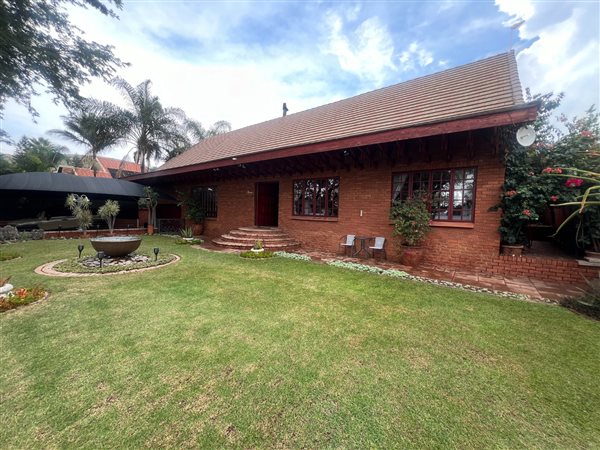 6 Bed House in Amandasig