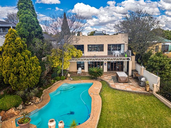 5 Bedroom House