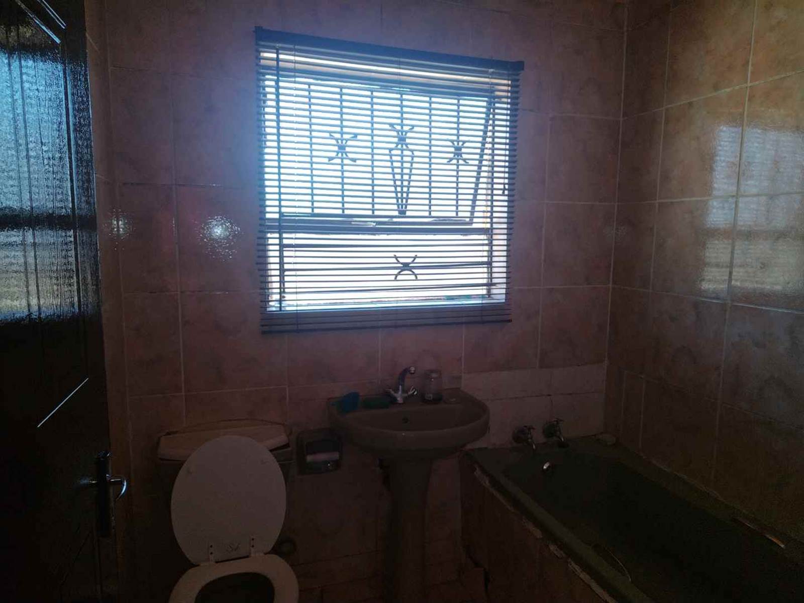 2 Bed House in Soshanguve photo number 12