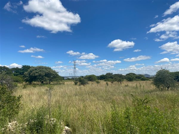 1071 m² Land available in Bendor