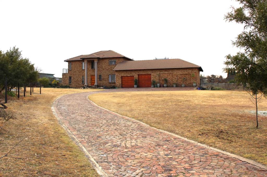 4 Bed House in Randjesfontein photo number 29