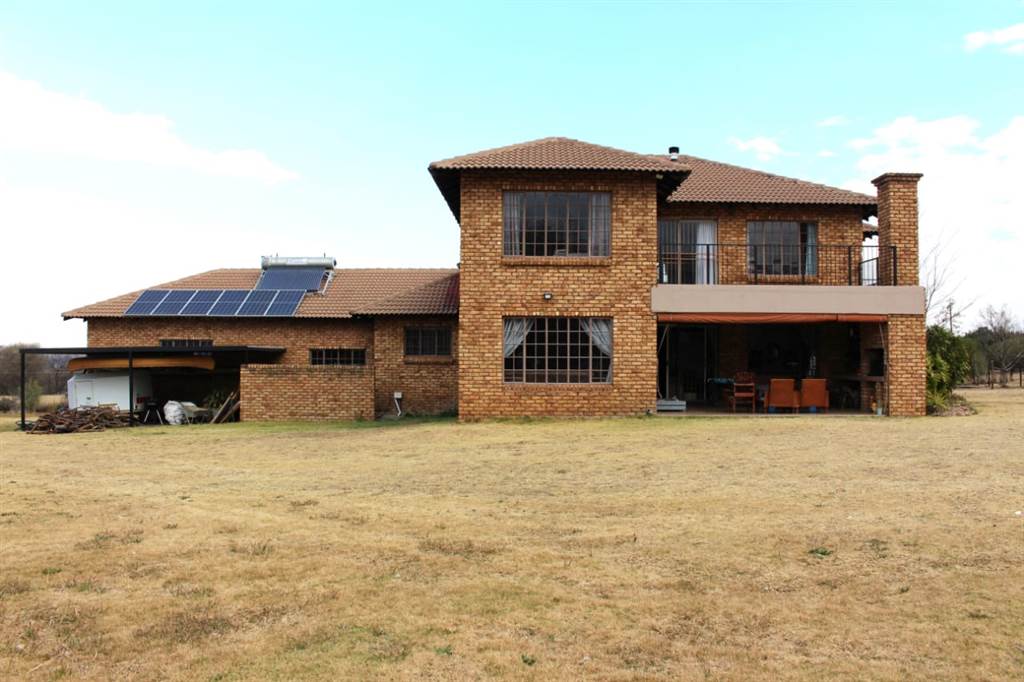 4 Bed House in Randjesfontein photo number 27