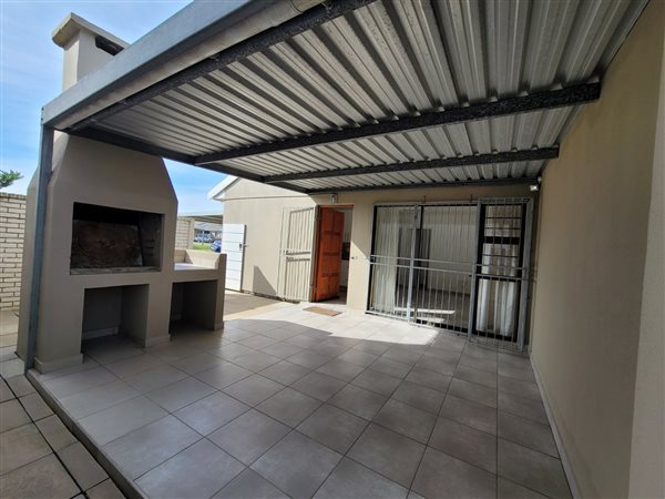 2 Bed Townhouse in Gonubie