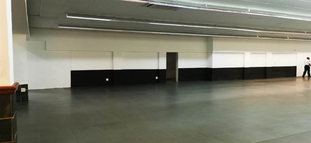 712  m² Retail Space in Morningside photo number 4