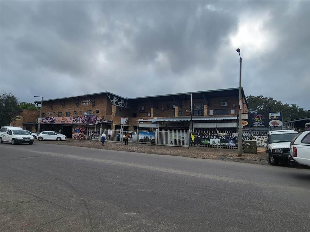 1427  m² Commercial space in Rustenburg Central photo number 8