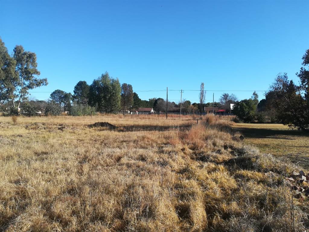 1.4 ha Land available in Theoville photo number 2