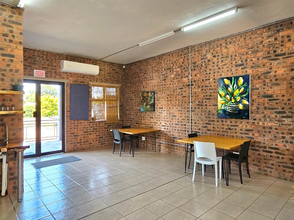 233  m² Commercial space in Howick photo number 9