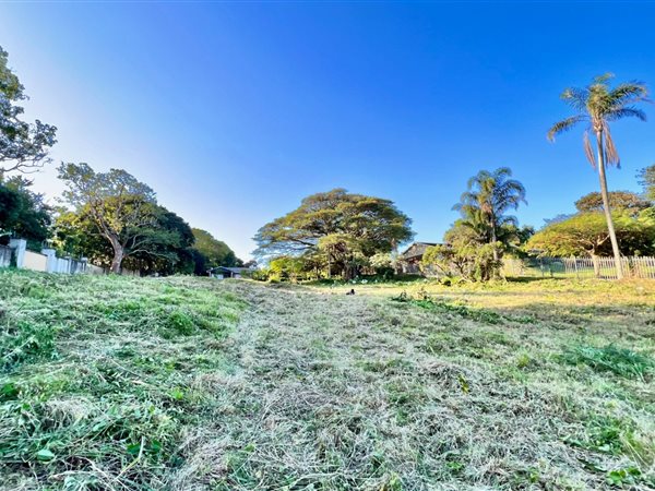 4047 m² Land available in Umtentweni