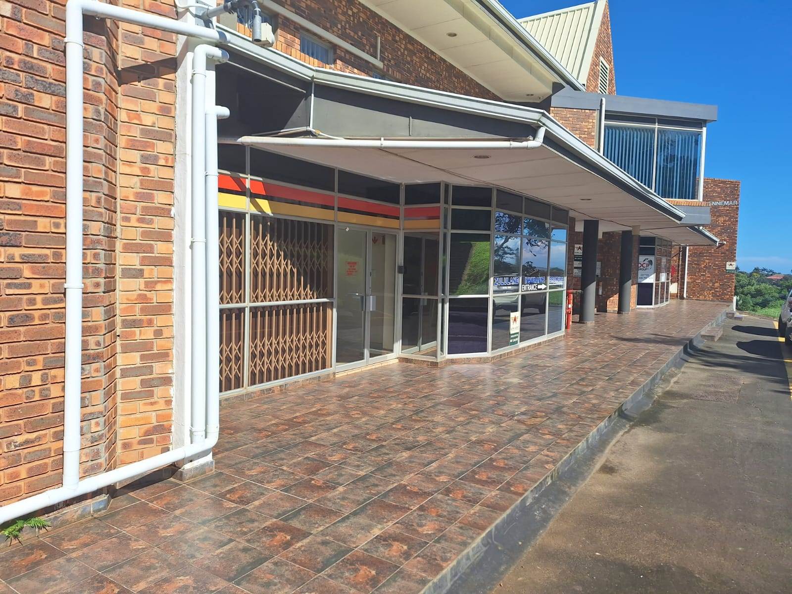 65  m² Commercial space in Empangeni Central photo number 11