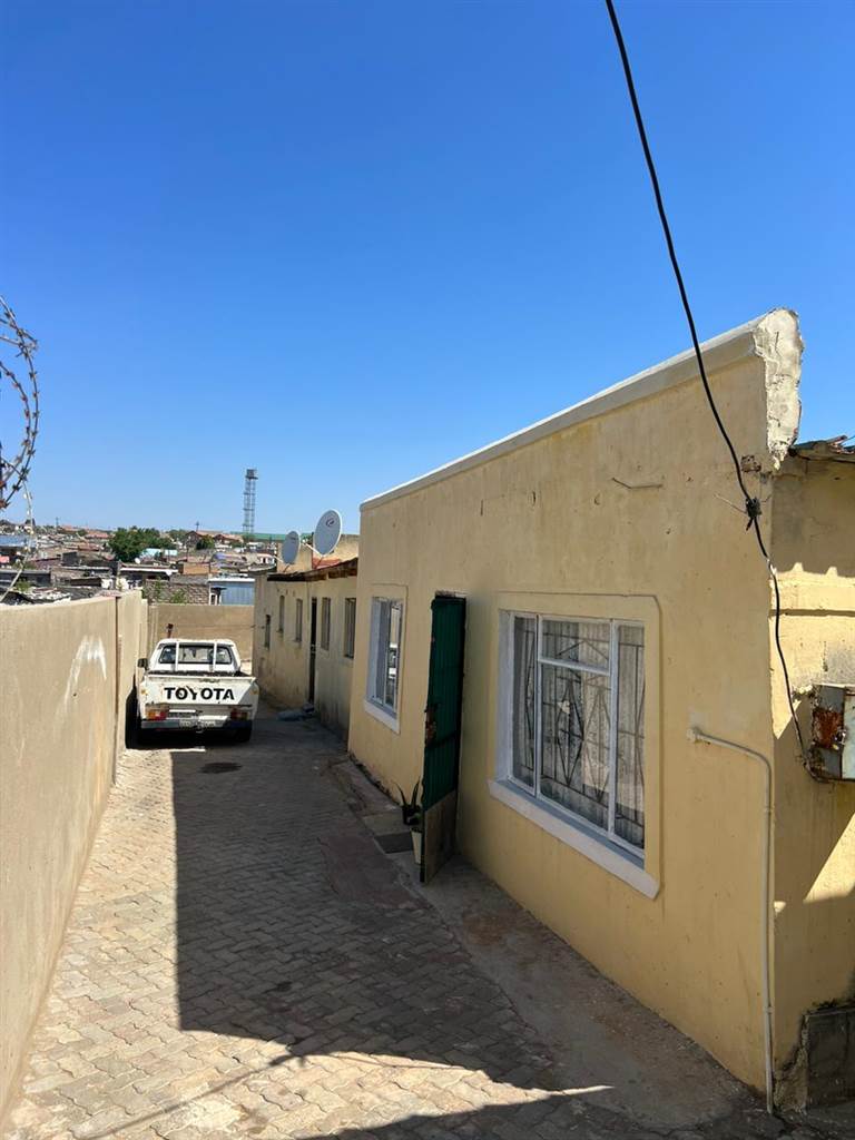 2 Bed House in Kaalfontein photo number 1