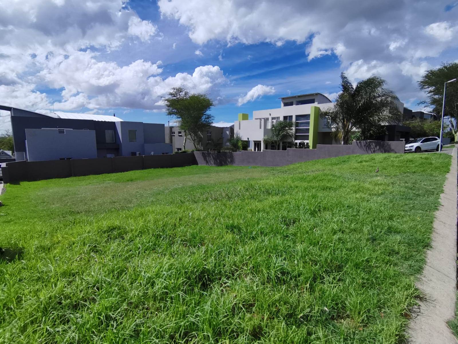 557 m² Land available in Greenstone Hill photo number 1