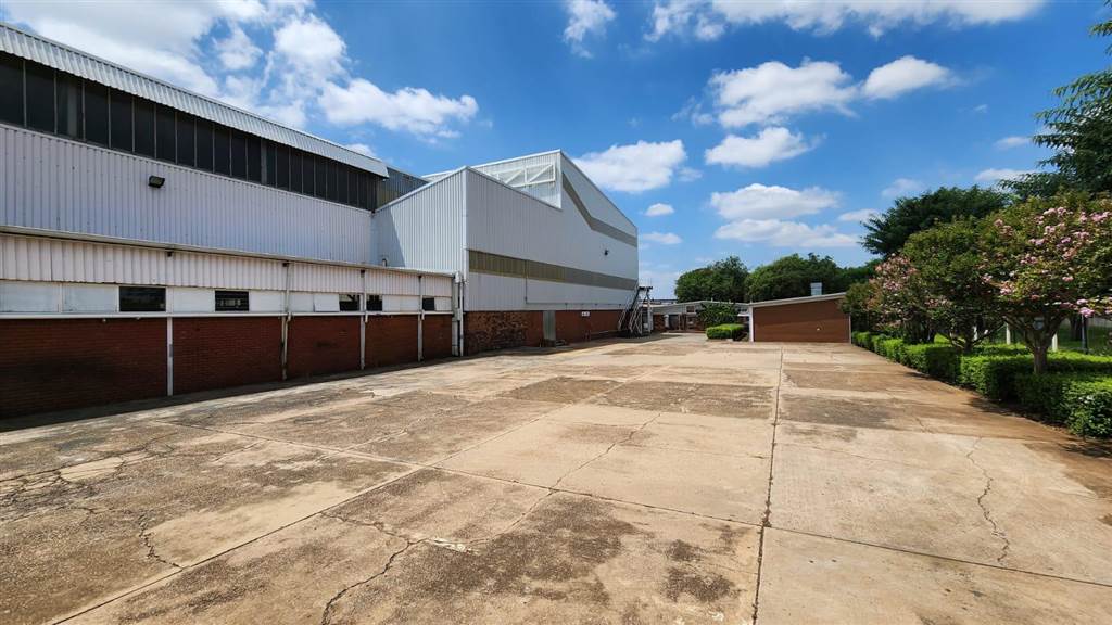54000  m² Industrial space in Rosslyn photo number 27