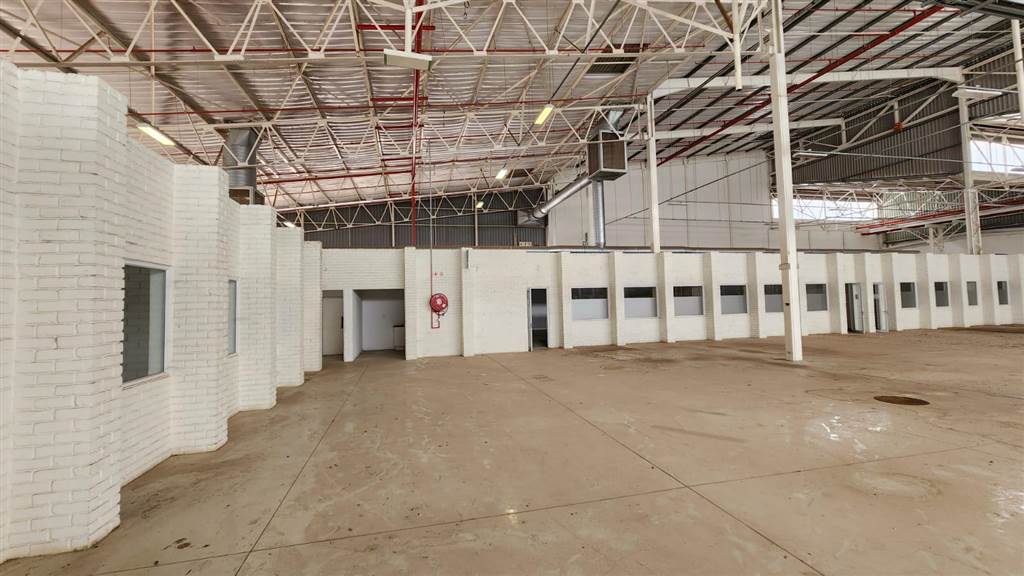 54000  m² Industrial space in Rosslyn photo number 17