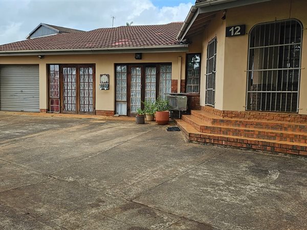 5 Bed House in Nyala Park
